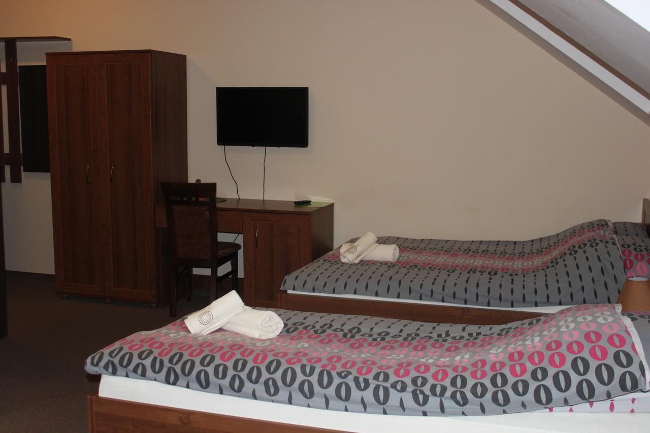 Gosciniec Legenda Hotel Wyszogrod Exterior photo