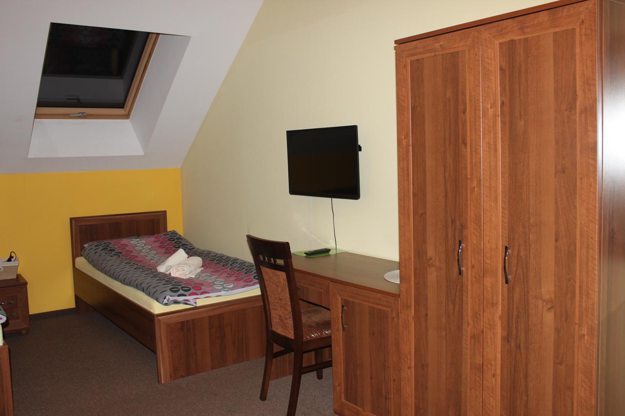 Gosciniec Legenda Hotel Wyszogrod Exterior photo